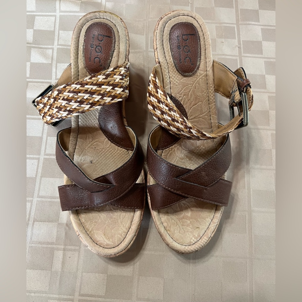 Born B.O.C IZABEL Womens Wedge Sandal Size 9.5 Brown 3” Cork Heel Z11906 EUC